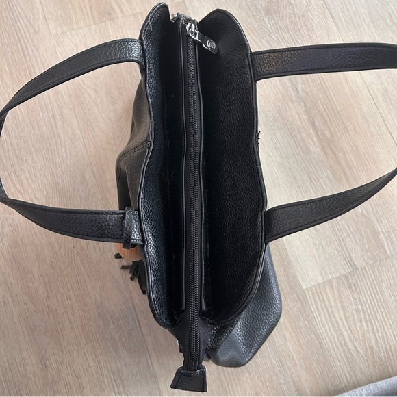 Blush black leather handbag with paisley print interior - Picture 4 of 12